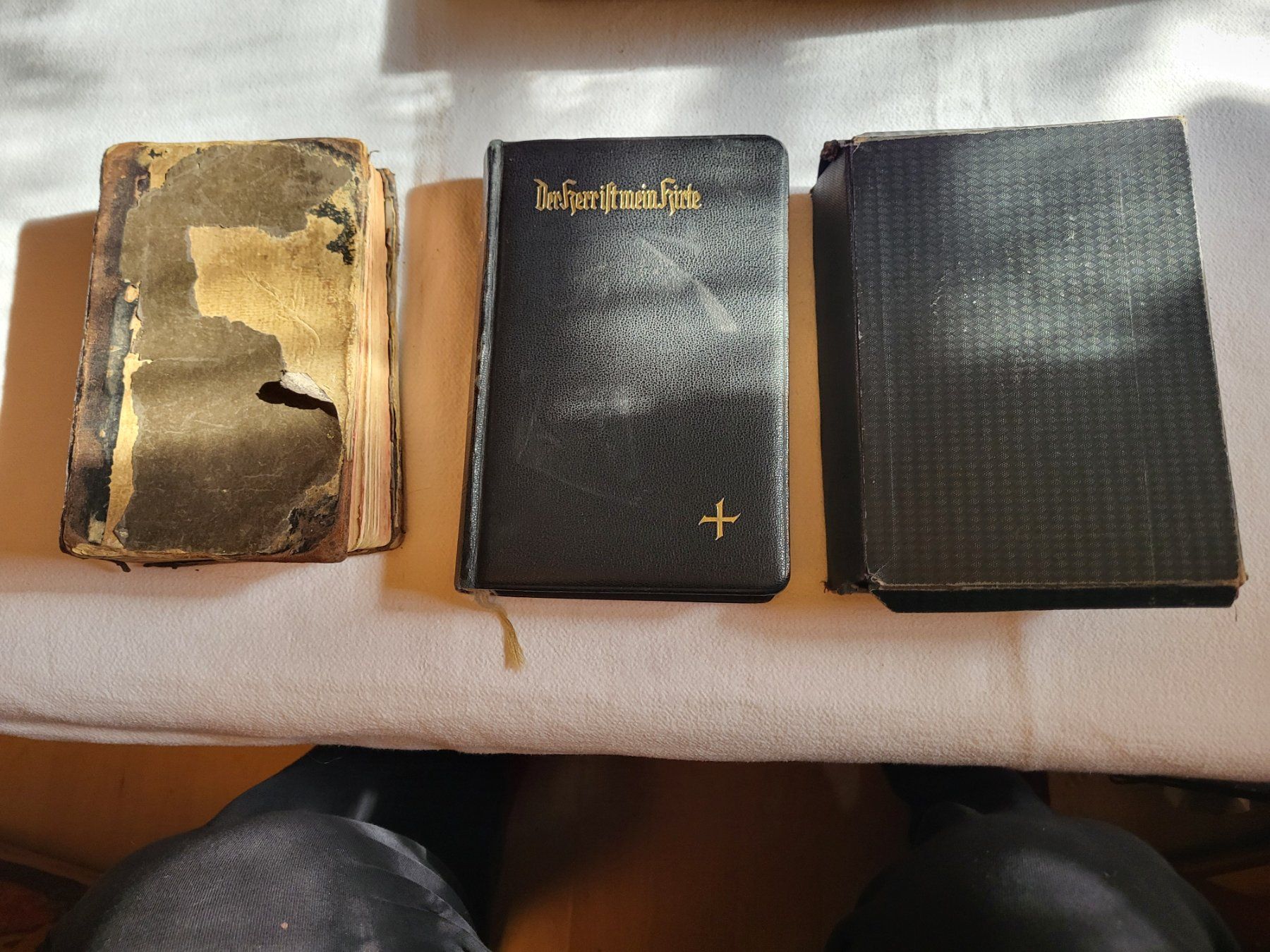Libri: 3 religiöse Gesangbücher, alt bis uralt – Usato da Guggisberg venduto da Aegertenlehn