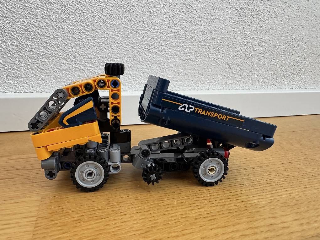 Kit di costruzioni: Lego Technic 42147 Kipplaster 2in1  – Usato da Rüschlikon venduto da Delfinissa 1