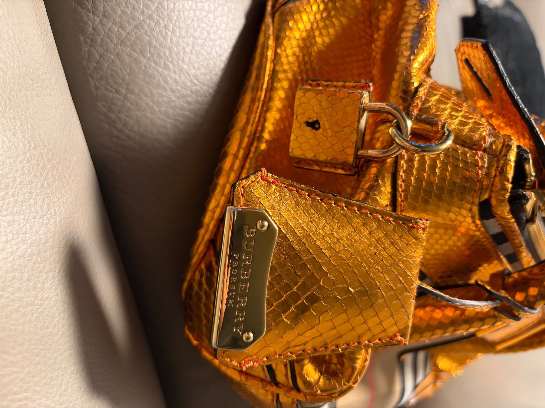 Burberry Sacs femmes: Burberry Tasche – D'occasion à Oberlunkhofen par yaric01 4