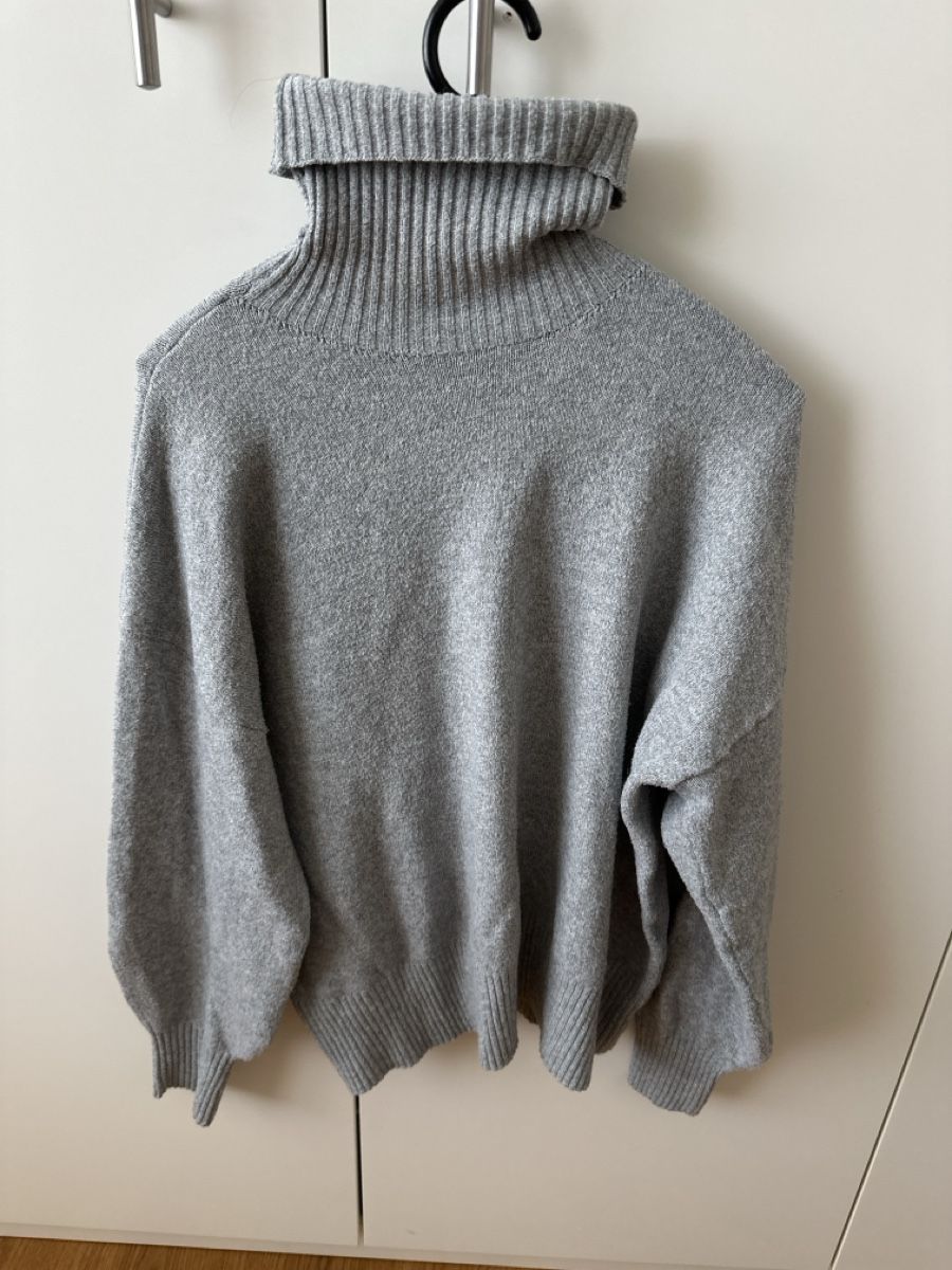 Pulls & Sweat-shirts: Rollkragen-Pullover Grösse L Pieces – D'occasion à Zofingen par kat_gbm9