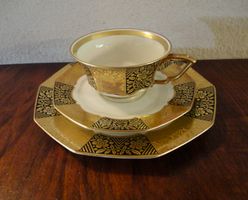 Edles Hutschenreuther Kaffeegeschirr 3-teilig Gold/Schwarz.