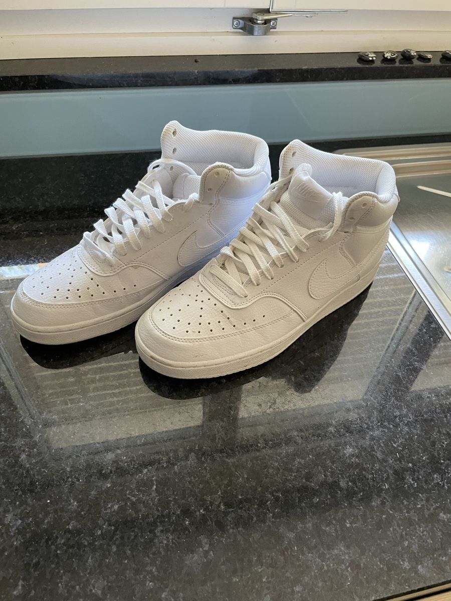 Nike Chaussures hommes: Nike Court Vision Mid Grösse 42 – D'occasion à Kehrsatz par Samsamster