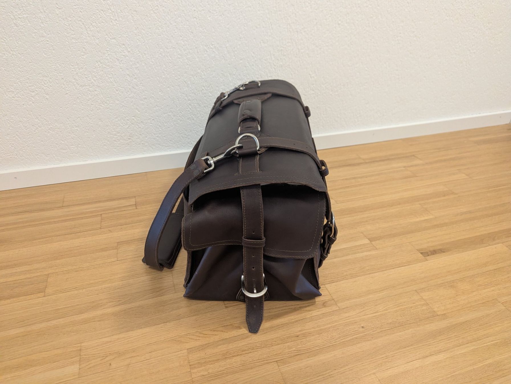 Taschen: Saddleback Leather Side Pocket Leather Duffle Bag – Gebraucht aus Männedorf von kar_g9nl 1