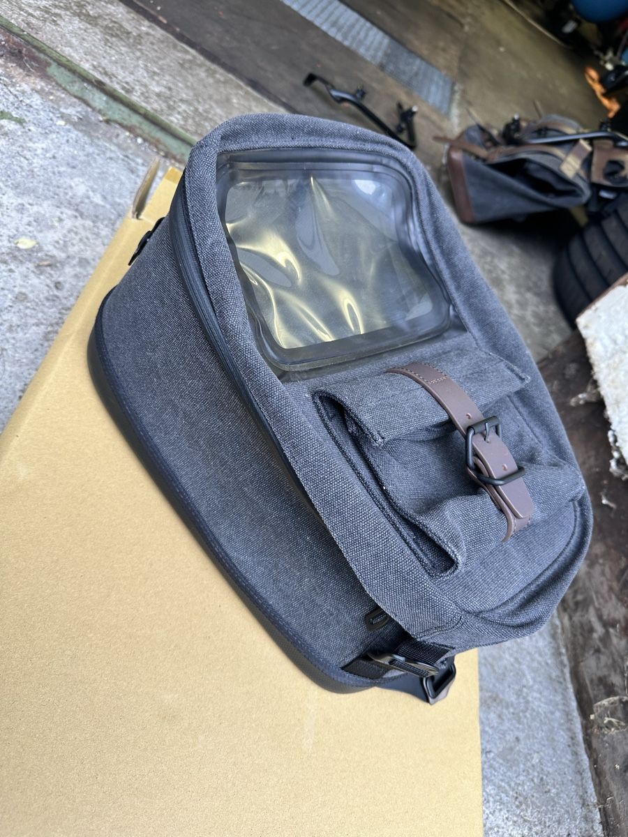 BMW Borse: BMW Tankrucksack Edition Leder 11L, Preis verhandelbar – Nuovo (secondo la descrizione) da Hirzel venduto da Thenoah78 1