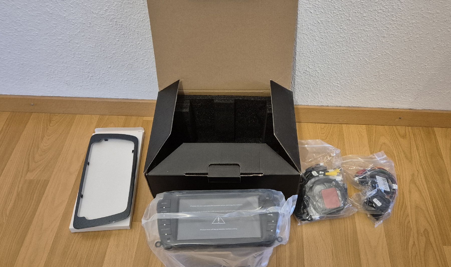 Radio: Avison AVN-R400 Autoradio – Nuovo e nell'imballaggio originale da Sarnen venduto da krumy