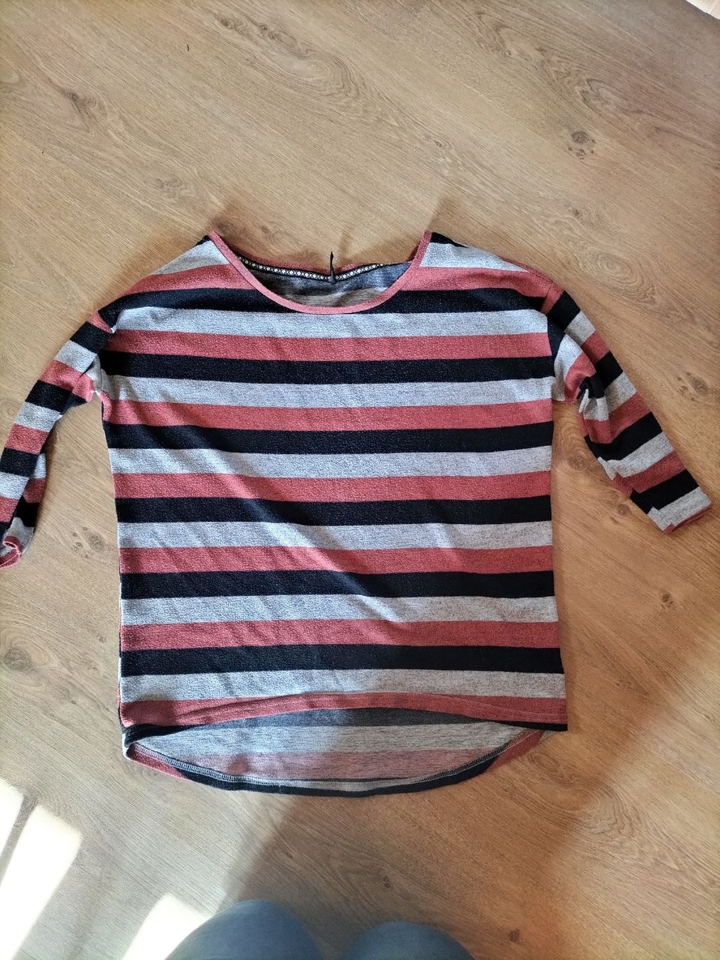 Pulls & Sweat-shirts: pull taille M – D'occasion à Gillarens par Emy_28