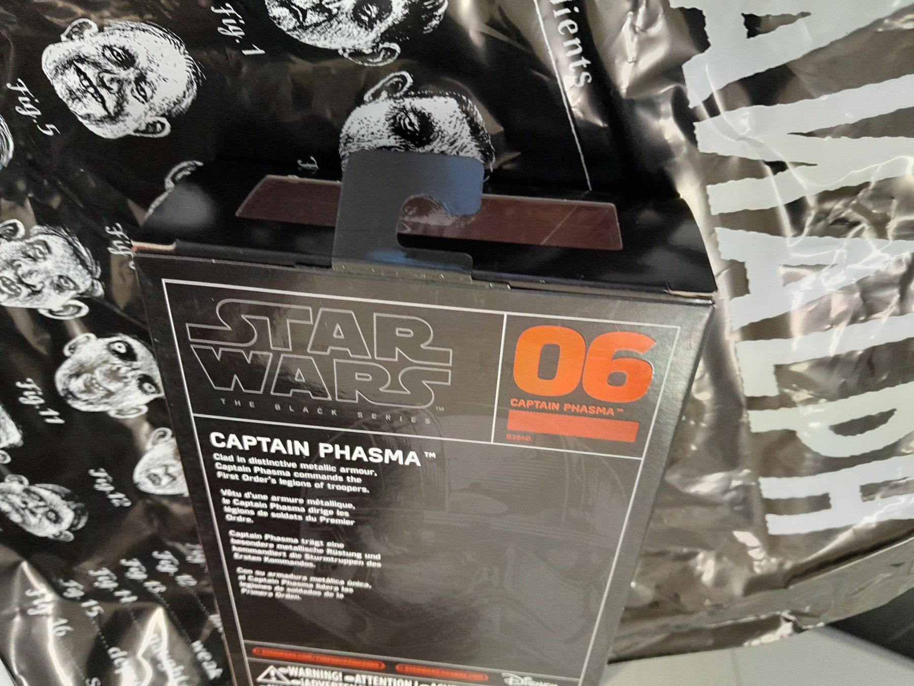 Hasbro Statuette: Hasbro Star Wars Black Series Captain Phasma – Usato da Rüti ZH venduto da Alemanni 6