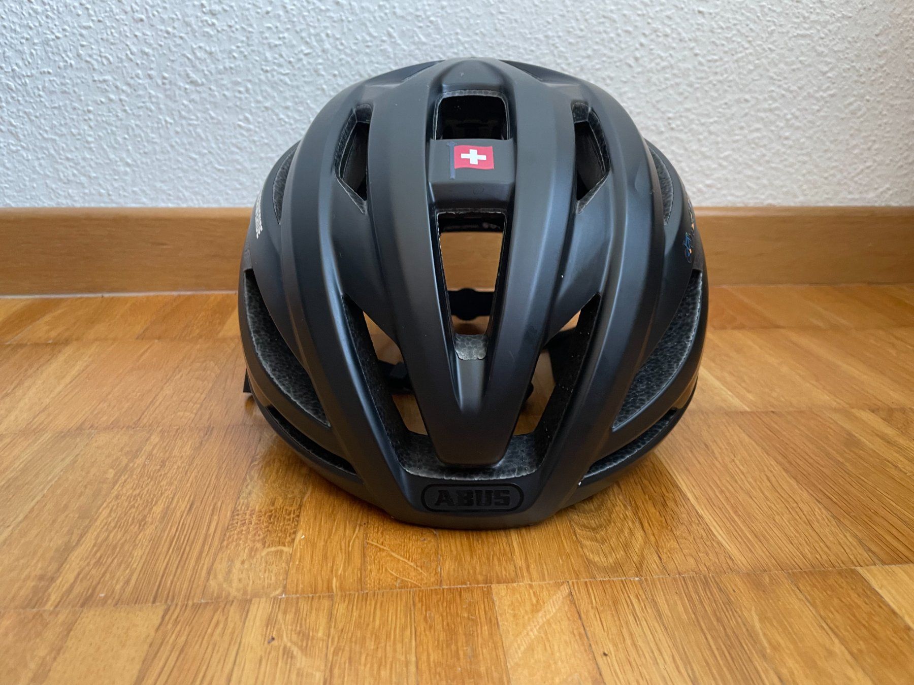 Abus Caschi: ABUS Storm Chaser WM2024 Helm (59-61cm) – Usato da Volketswil venduto da benger79 2