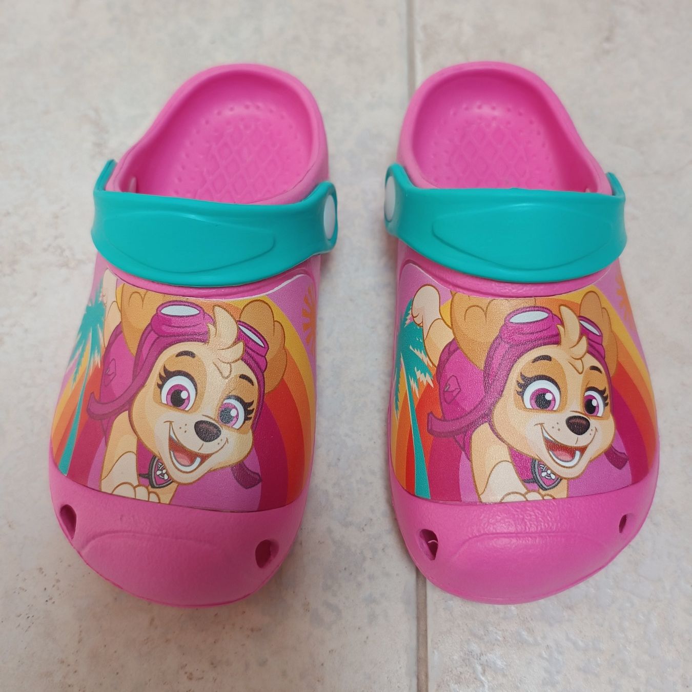 Dosenbach Scarpe per ragazze: Badeschuhe Mädchen Gr. 30 – Usato da Emmetten venduto da Hornberger