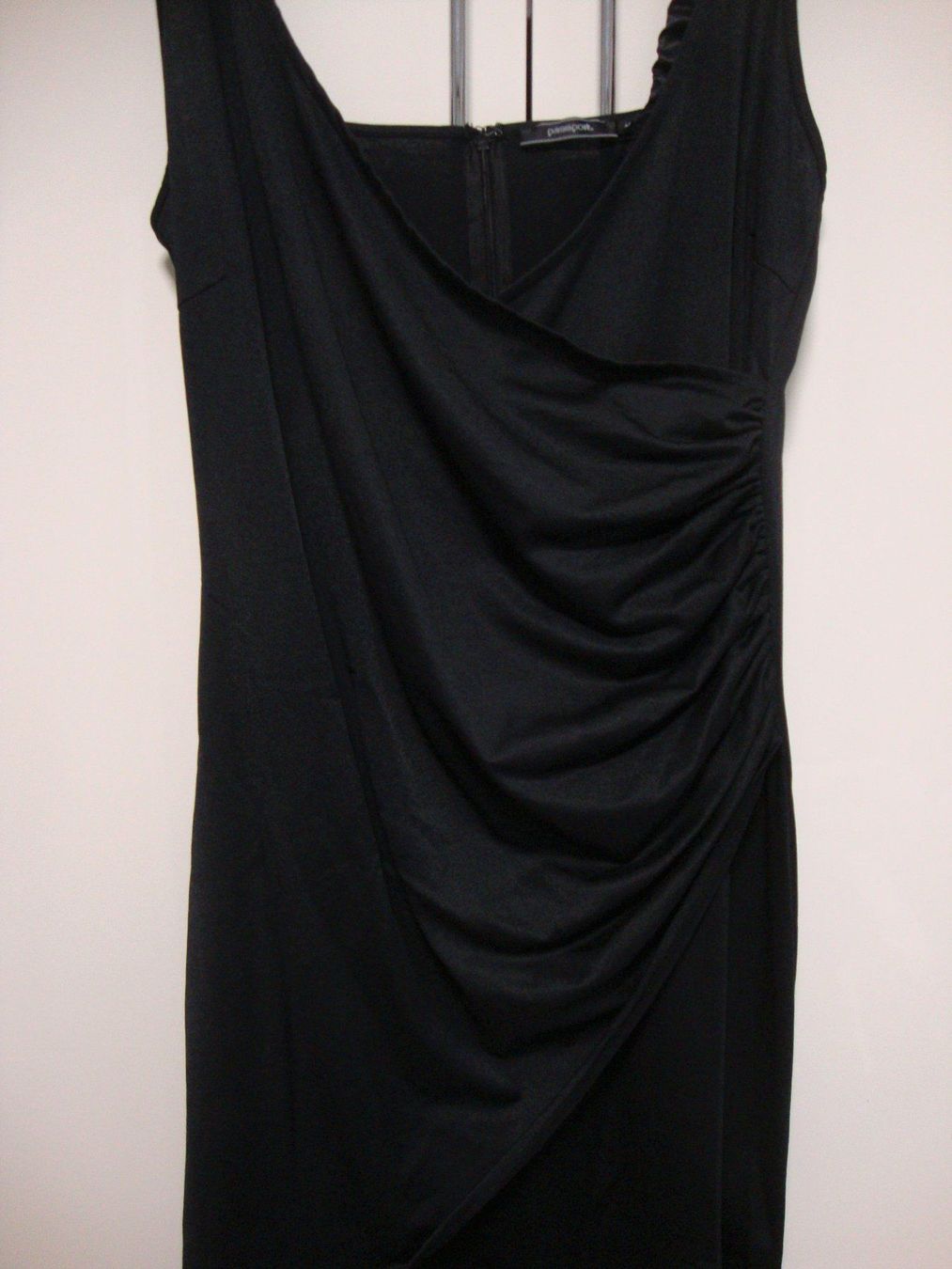 Vestiti: Schwarzes Cocktailkleid PASSPORT, Grösse 42 – Nuovo (secondo la descrizione) da St. Margarethen TG venduto da Mapy1 1