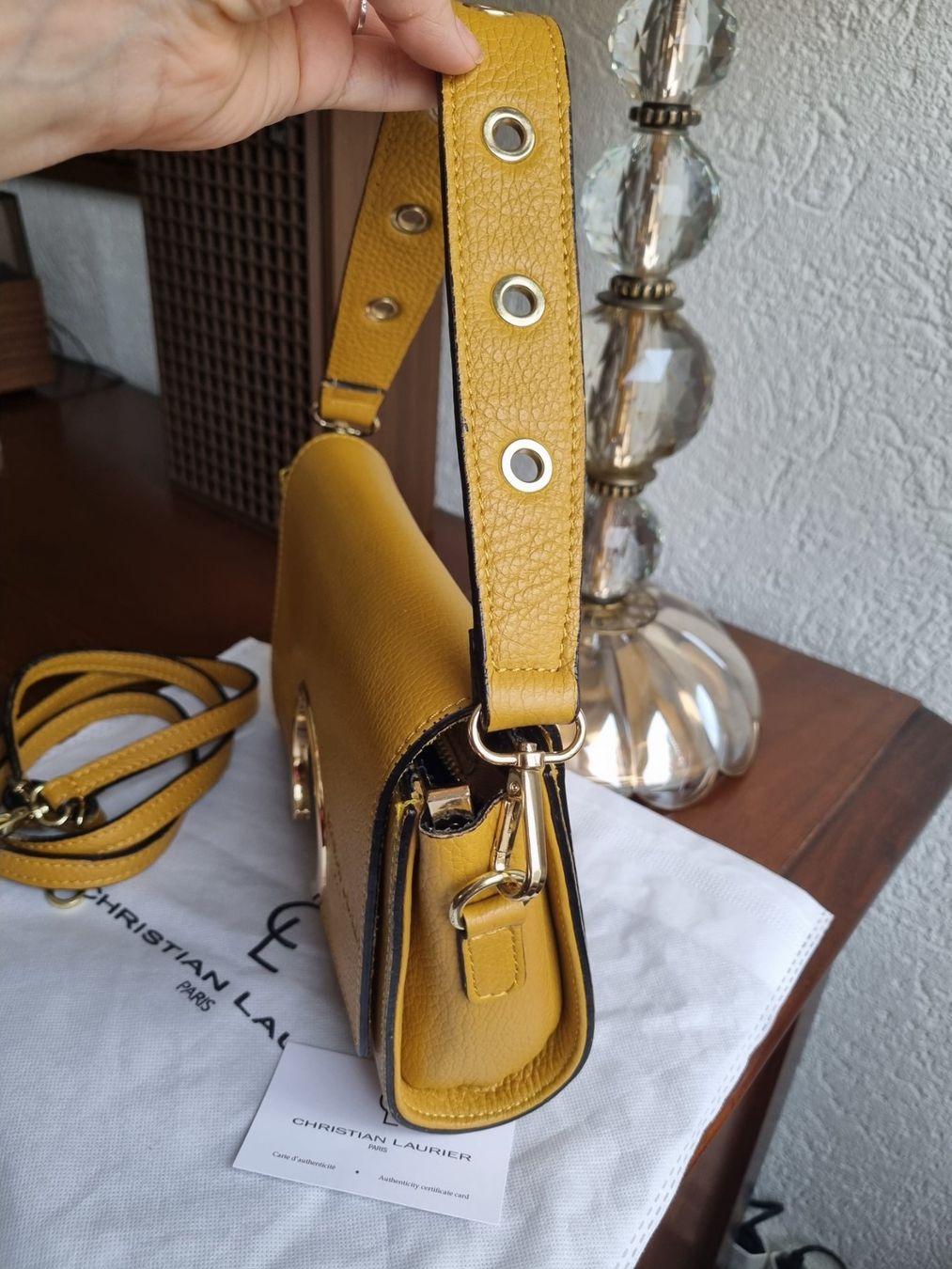 Borse da donna: Christian Laurier Paris Tasche – Usato da Meilen venduto da Zen25 3