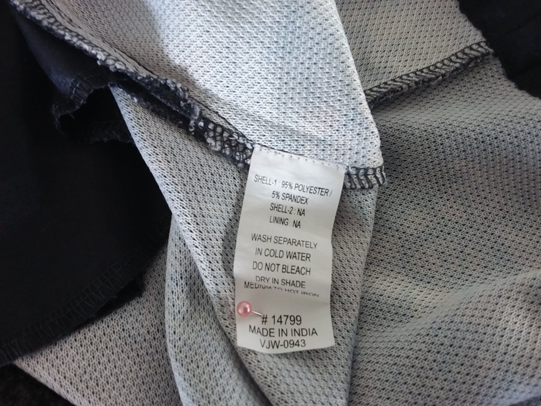 Vestiti: BIBA blumiges Strickkleid, Gr 38 – Usato da Uitikon Waldegg venduto da Risibisi7 2