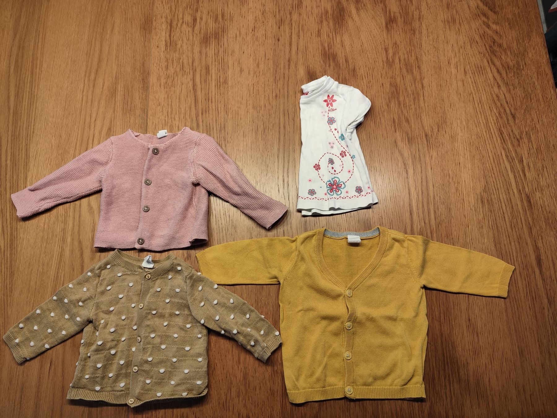 Lotti & Set di vestiti: Kleiderpaket Mädchen Gr 68 – Usato da Liestal venduto da lat_s5fs 1