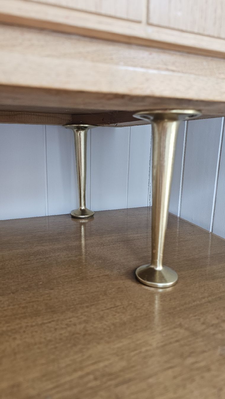 Buffets: Buffet vaisselier année 50 – D'occasion à La Chaux-de-Fonds par Saanna 7