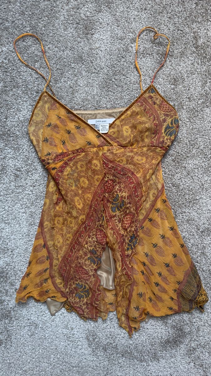 Zara Tops: Zara Basic Top Soie Seide Y2K S – Gebraucht aus Vuippens von Anna_as 2
