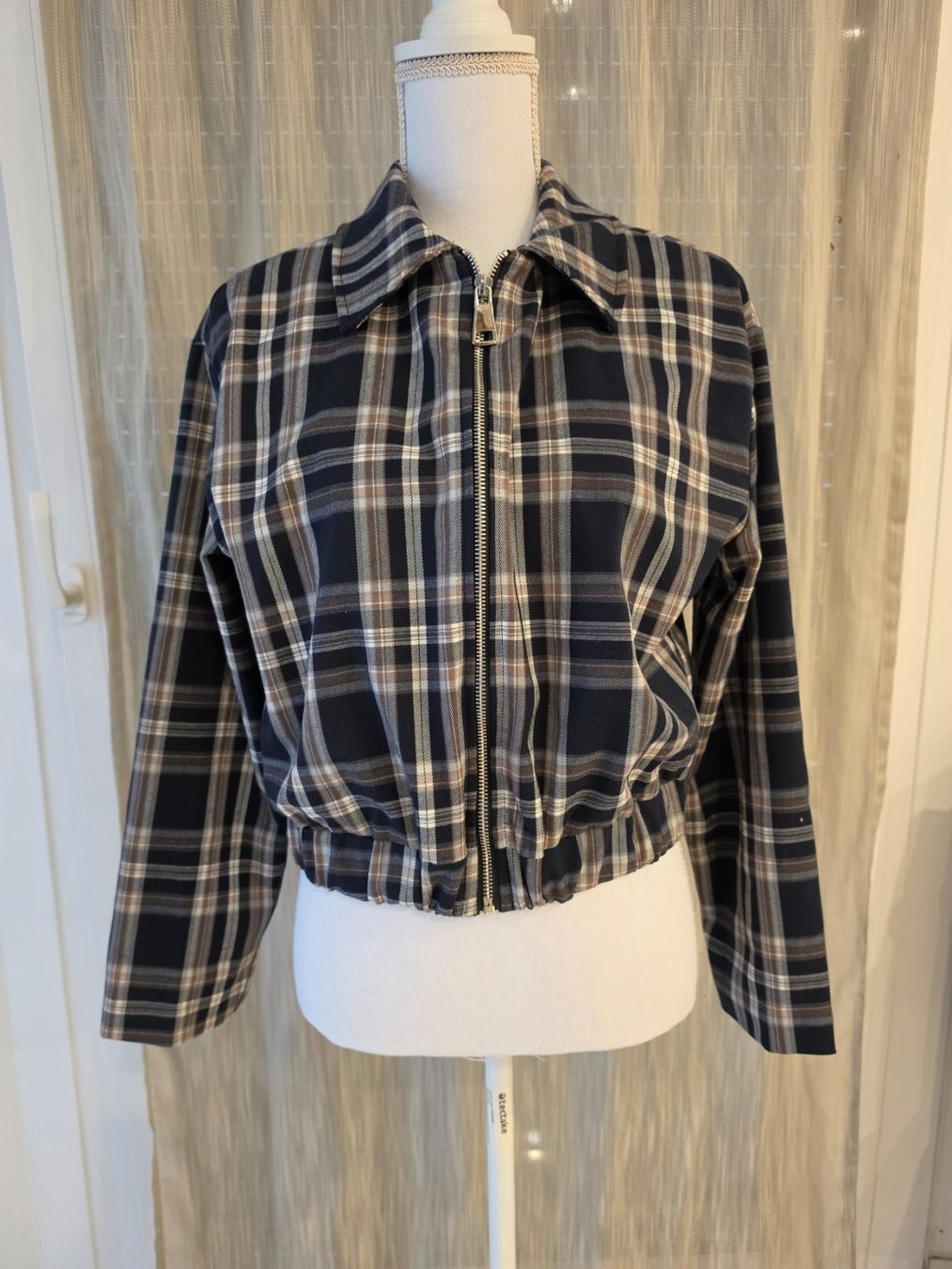 Jacken: Veste légère bomber Monogram tg S/M. – Neu (gemäss Beschreibung) aus CASLANO von Bebesa