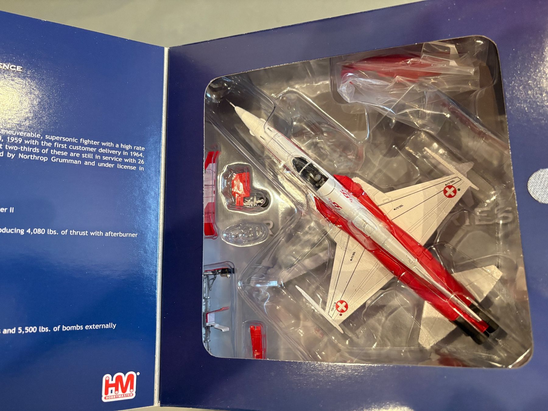 Kit di modellismo & Modellini statici: Patrouille Suisse 55 anniversaire – Nuovo (secondo la descrizione) da Martigny venduto da Olive9