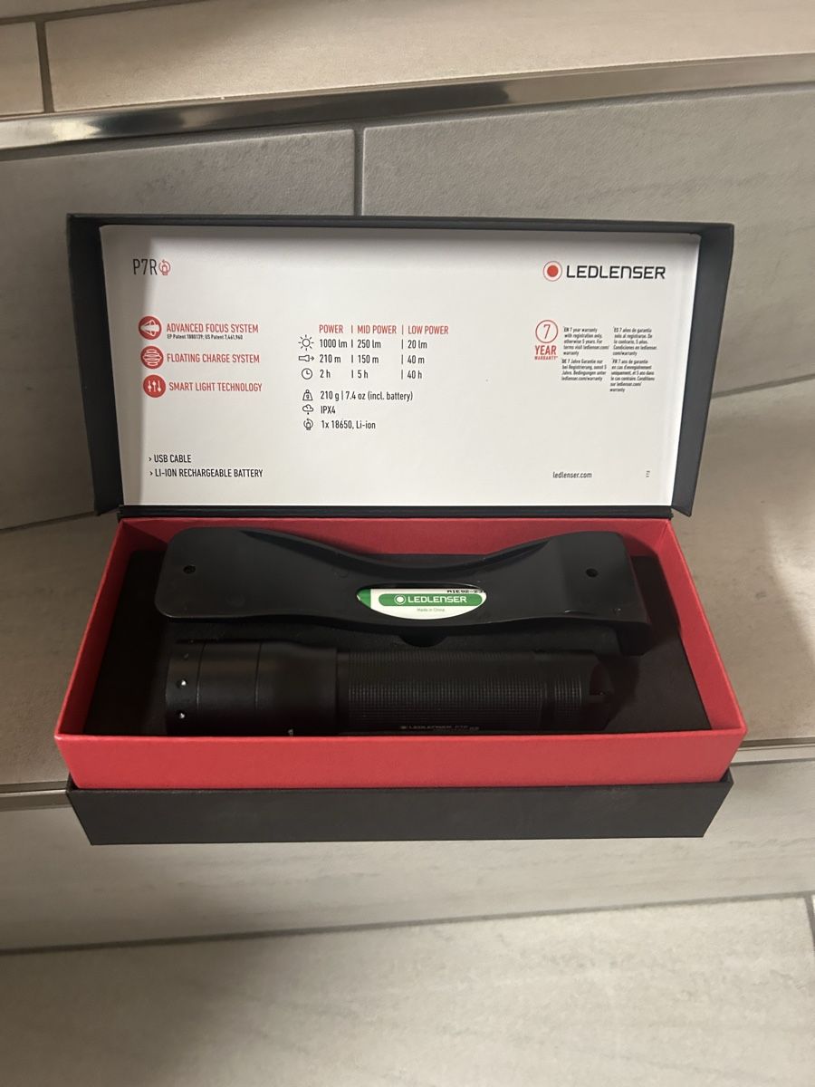 Lampade: LED LENSER P7R  – Nuovo e nell'imballaggio originale da Lupfig venduto da Login82