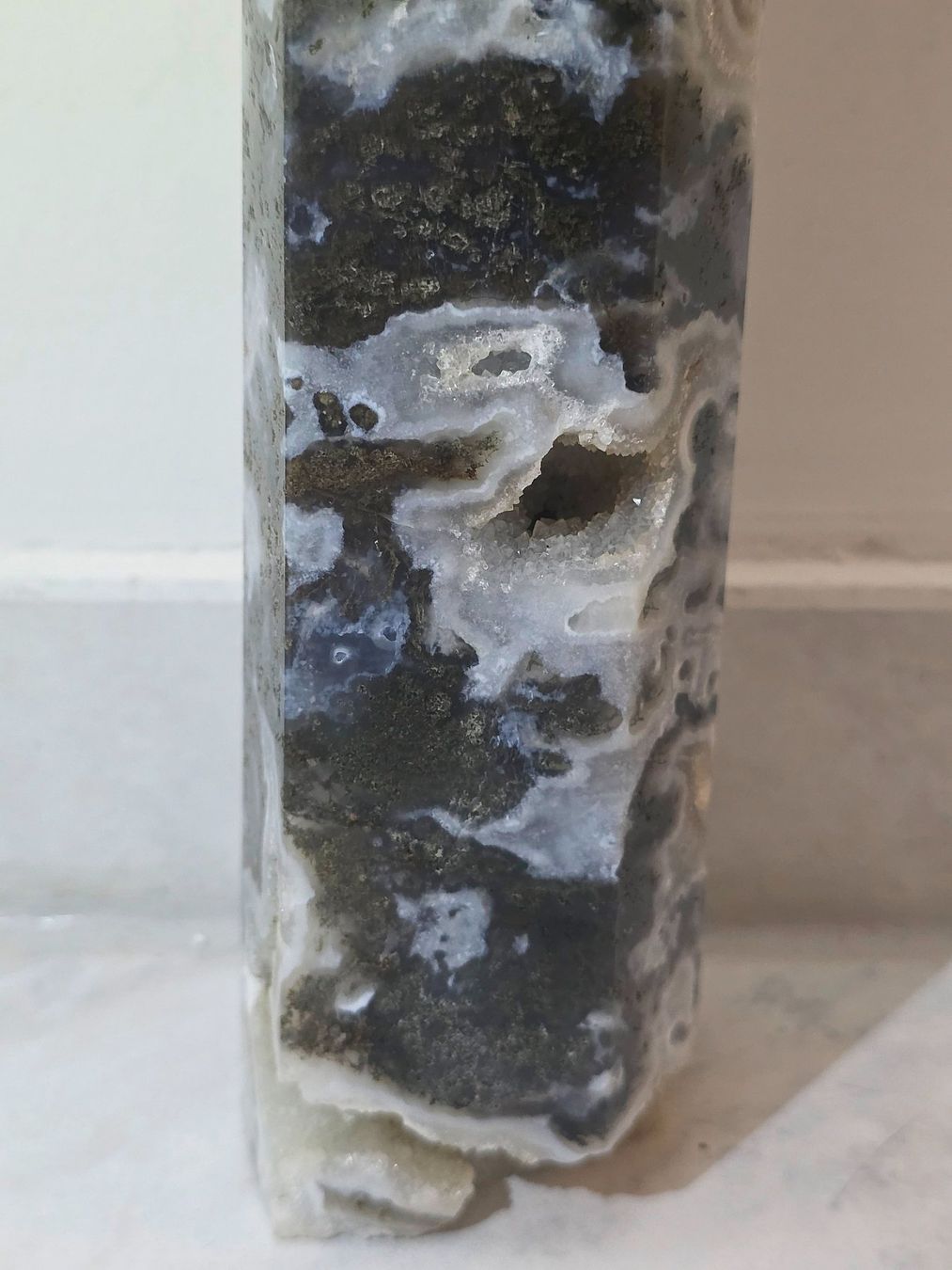 Mineralien & Heilsteine: XXL Moosachat Obelisk 1.99kg – Neu und originalverpackt aus Matzingen von Shay_Crystalz 3