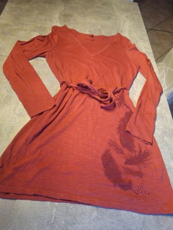 Robe longues manches taille M marque Miss Captain 75% coton