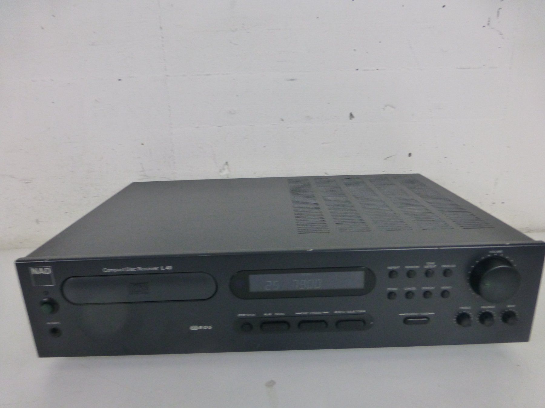 Nad Multimediaplayer & Streamer: NAD Electronics - L40 Compact Disk Receiver RDS - AMP – Gebraucht aus Fahrweid von gruenezahn 1
