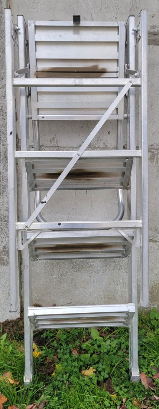 Escaliers: Escalier à plate-forme pro – D'occasion à Chatelaine par Madame-lol 2