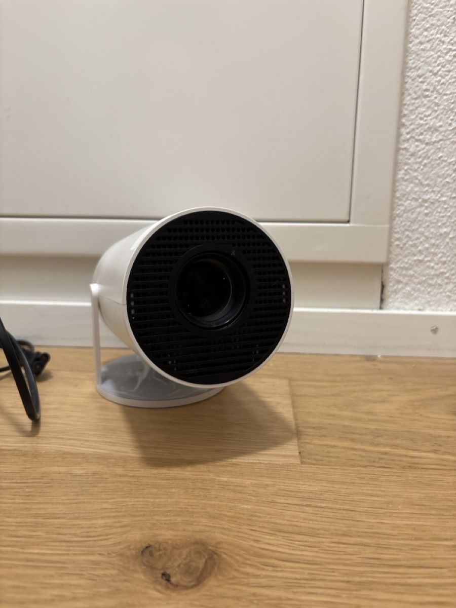 Videoprojektoren: Mini Beamer – Gebraucht aus Diepoldsau von EL91