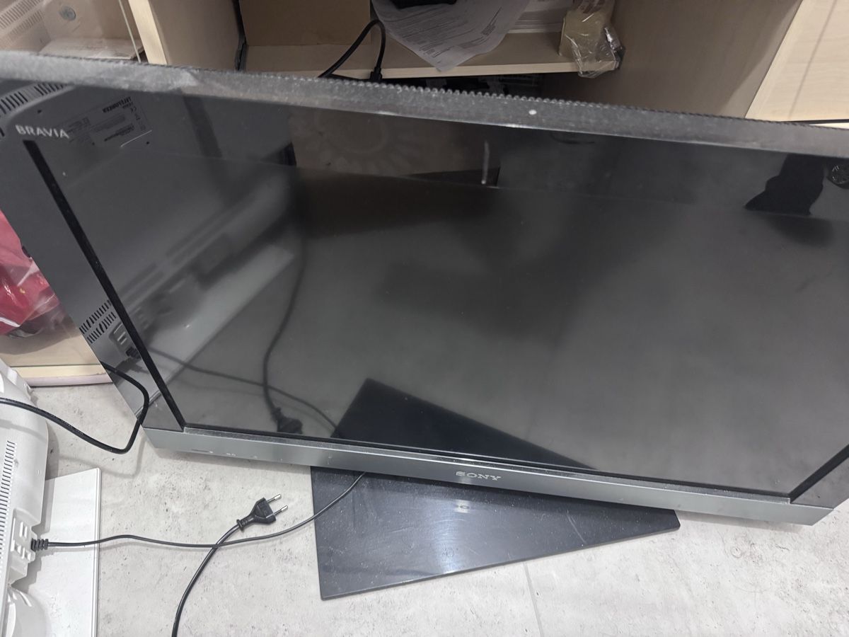 Sony Televisori: Téléviseur Sony Bravia – Usato da Pont-de-la-Morge venduto da fai_jpl2 2