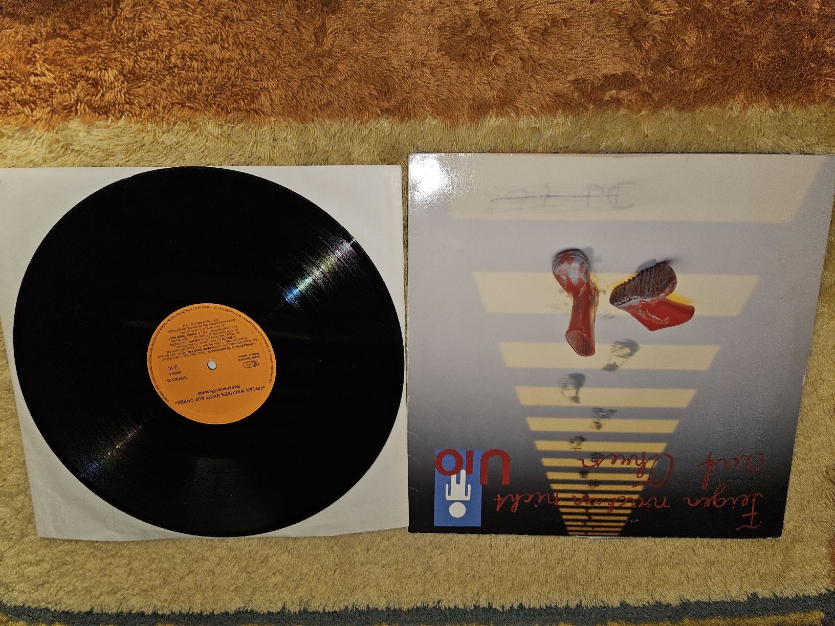 Schallplatten: UIO – Neu (gemäss Beschreibung) aus Lyss von Alexine 1