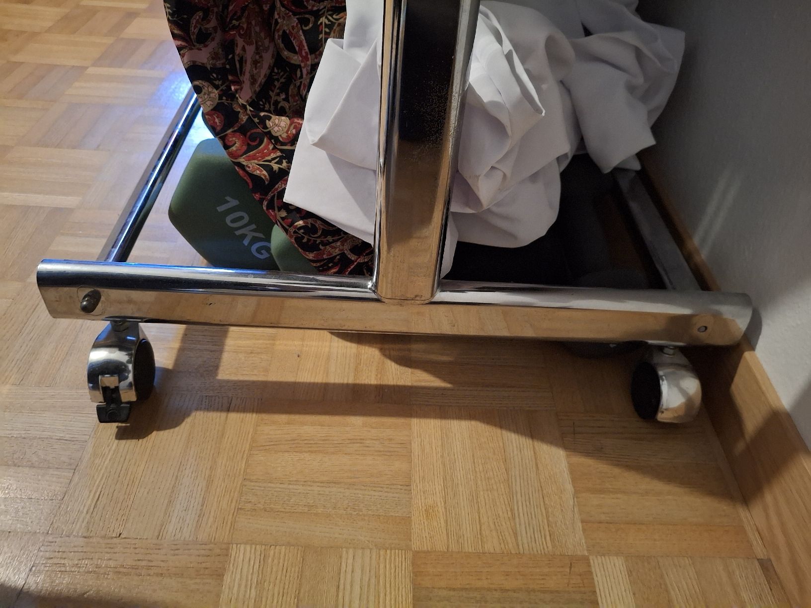Guardaroba: Kleiderständer / Garderobe mit Ablage – Usato da Zürich venduto da fenng 3