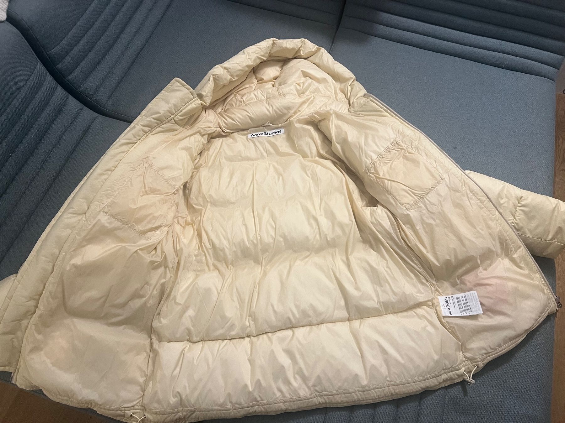 Acne Studios Cappotti: Acne Studios Daunenjacke Jacket Mantel Coat Down Puffer – Usato da Ebmatingen venduto da dartim 7
