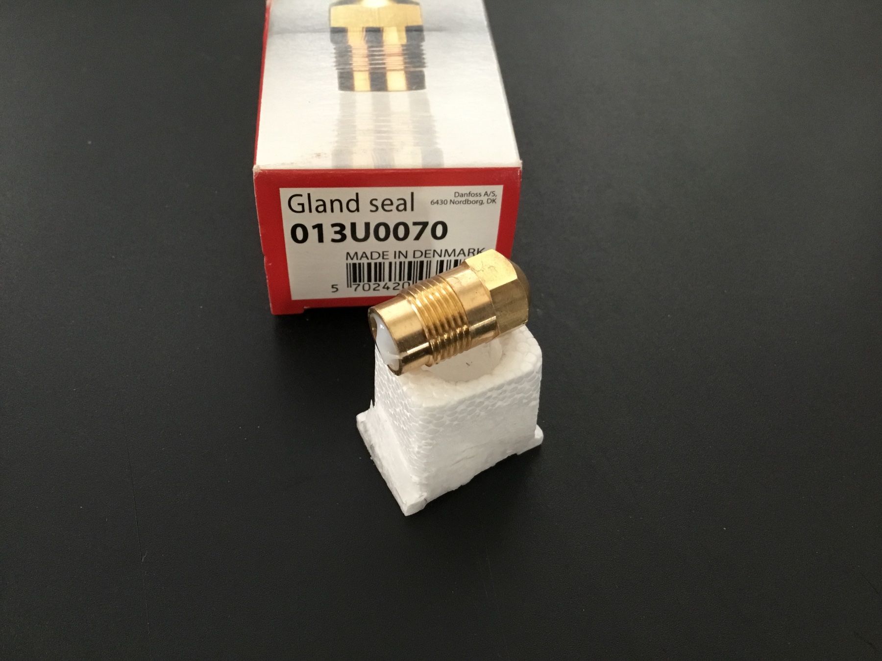 Danfoss Messen: 3. Stopfbuchse zu RA/V und RA/ VL Danfoss Ventilen – Neu und originalverpackt aus St. Margrethen SG von alfapeugeot10 1