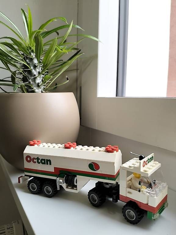 Giocattoli: Camion benzina Lego – Usato da Locarno venduto da gab_22kt 2