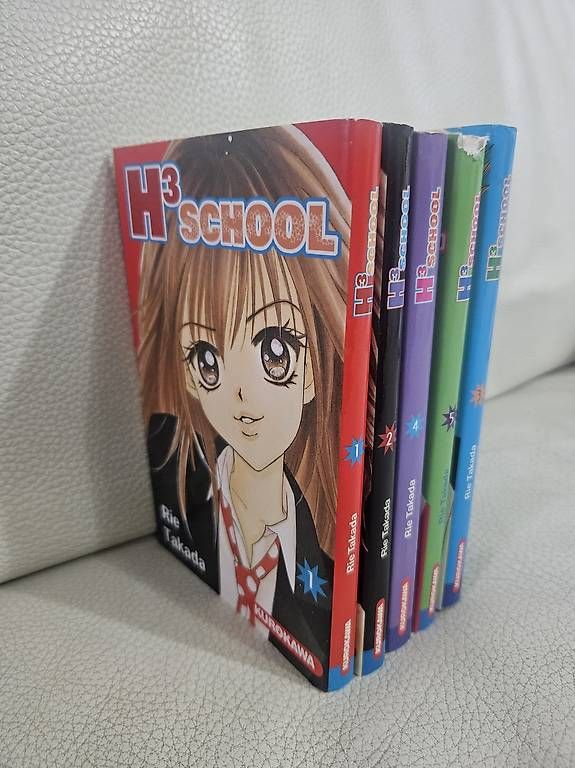Fumetti: H3 School 5 tomes complet – Usato da Les Acacias venduto da minnie6 2