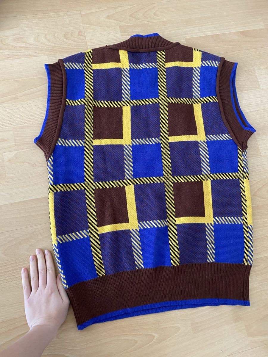 Gilets & Westen: Check Pattern Knit Vest – Gebraucht aus Basel von hea_pp2f 2