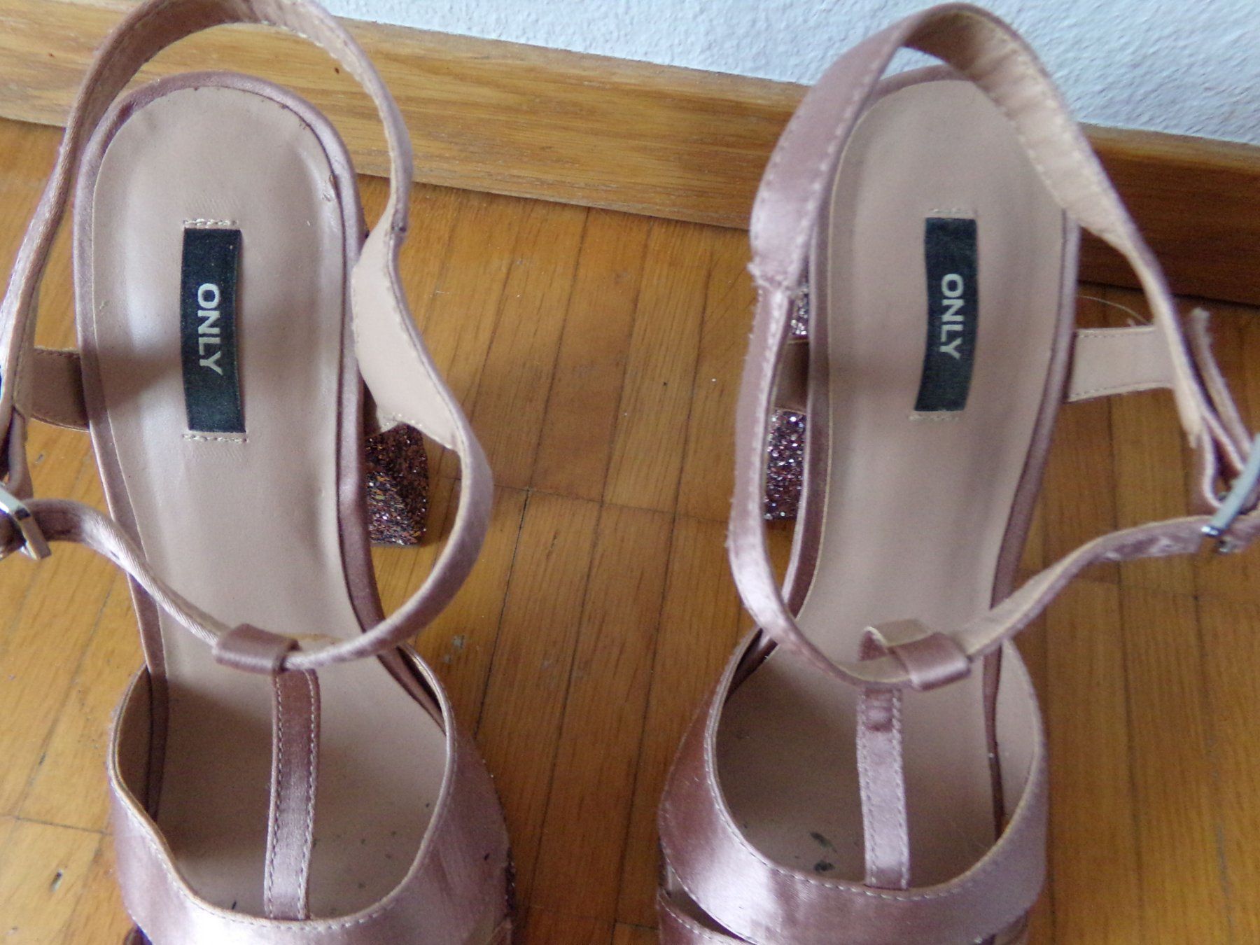Only Damenschuhe: Damen Pumps rosa Glitzer Gr. 39  ONLY – Gebraucht aus Winterthur von Jessi_di 3