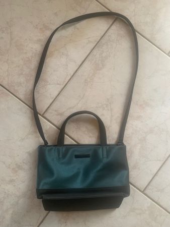 Esprit Handtasche / Umhängetasche, neuwertig, Top Zustand!