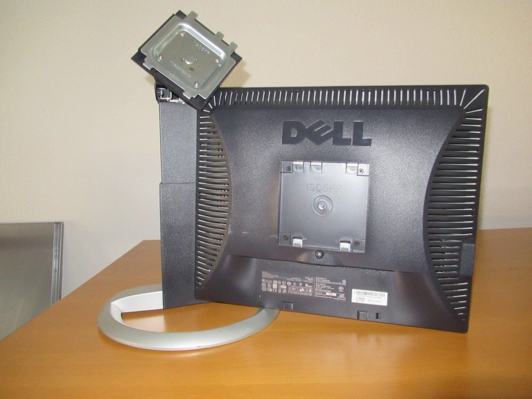 Dell PC: Neuwertiger Dell Bildschirm – Usato da Ebmatingen venduto da top-zuerich 4