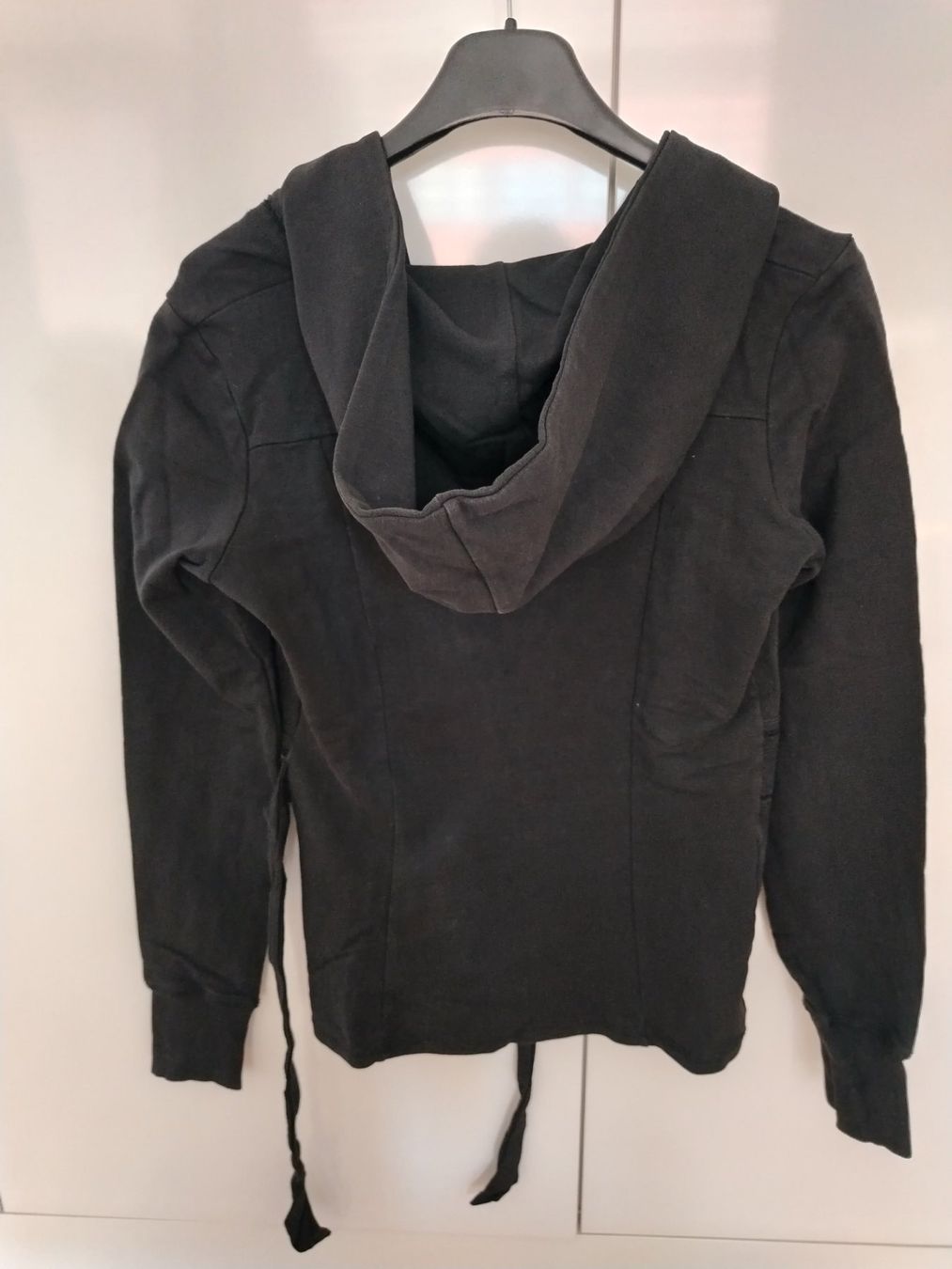 Maglioni & Felpe: Sweatshirt von Playlife – Usato da Winterthur venduto da mon_2yxl 1