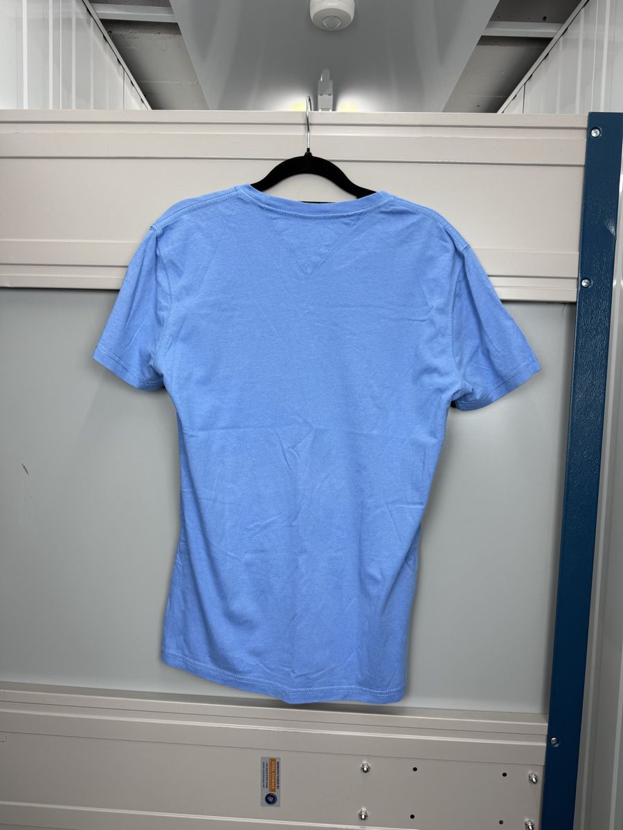 Tommy Hilfiger T-shirts: Tommy Hilfiger jeans tee – D'occasion à Lausanne par Unehistoiredesapes 3