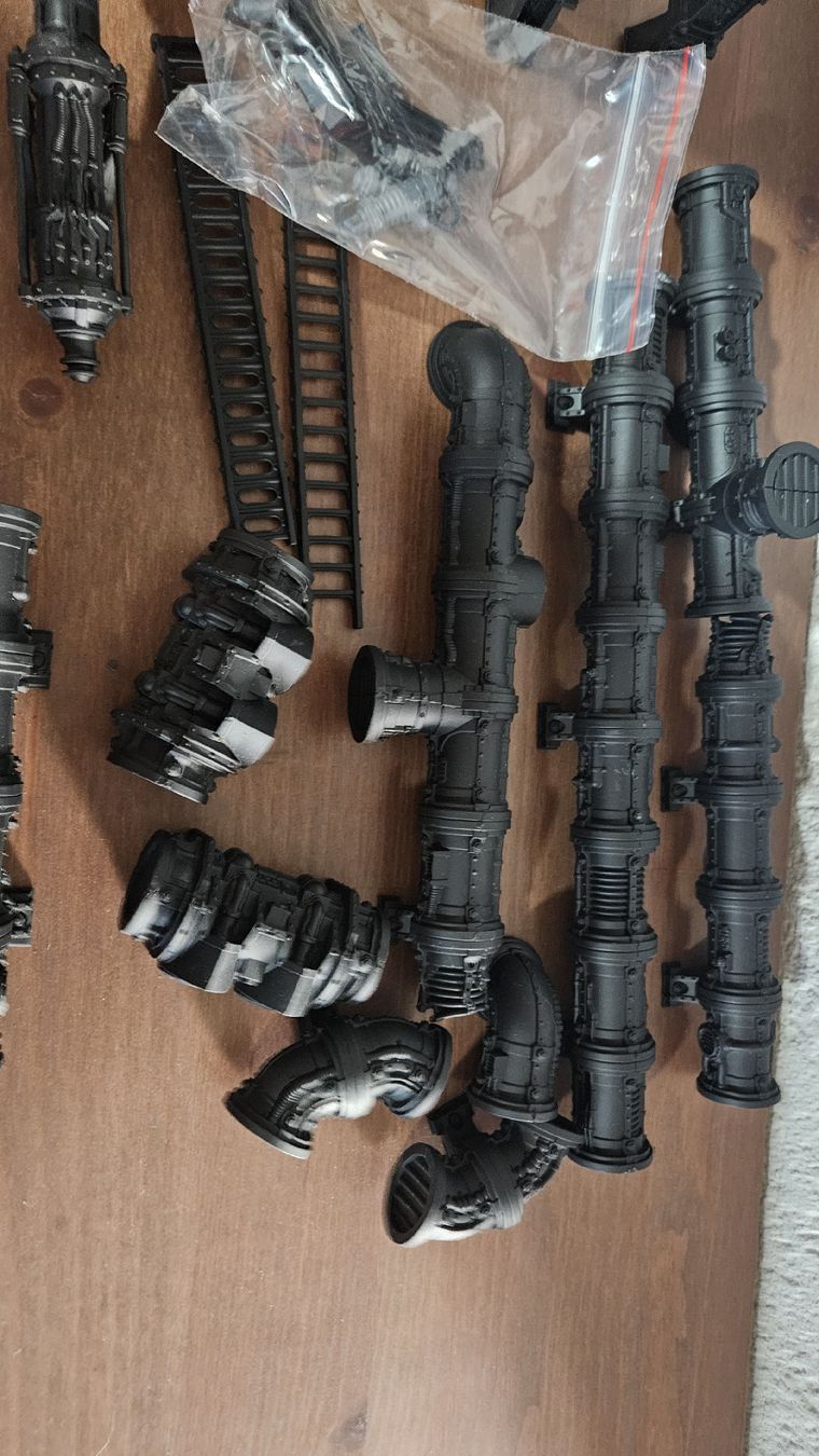 Kit di modellismo & Modellini statici: Décors Warhammer 40k, éléments industriels, occasion – Usato da Monthey venduto da N3D 1