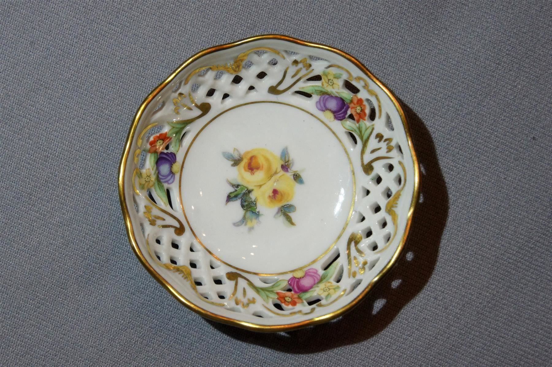 Arzberg Piatti: Kleine Durchbruchschale mit Rosenmotiv – Usato da Geroldswil venduto da ARTEFACTO 1