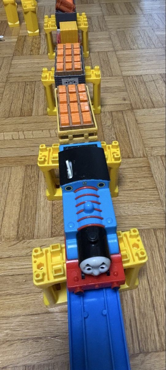 Spielzeuge: Thomas & Friends Züge und Waggons  – Gebraucht aus Zollikerberg von Jvac2 1