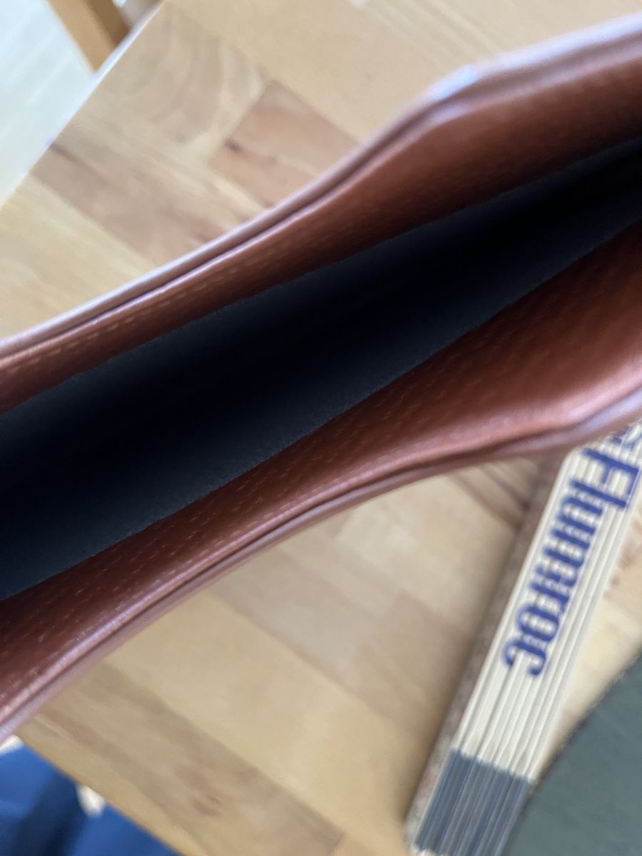 Covers & Borse: iPad Hülle Leder Norevo – Usato da St. Gallen venduto da elli18 6