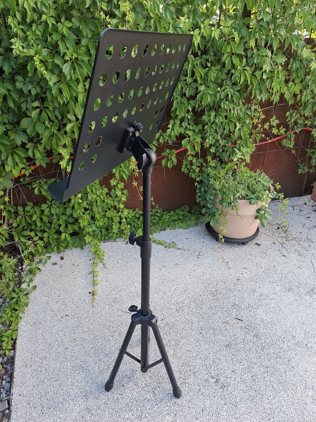 Supporti per strumenti musicali & leggii: Notenständer Metall schwarz gebraucht – Usato da Hittnau venduto da schaernic 2