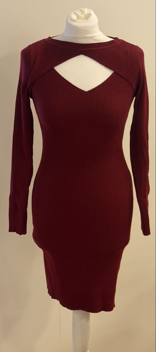Robes: Bordeauxrotes Rippstrick-Kleid – Neuf (Voir description) à Lengwil par JuliBB