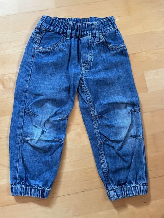 Hose Gr 98, leichte Jeans Gr 98
