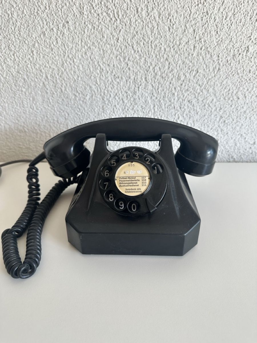 Telefone: Vintage Telefon schwarz – Gebraucht aus Wangen SZ von Jaay_Sky