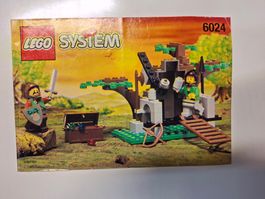 Lego 6024 Castle Dark Forest Bandit Ambush