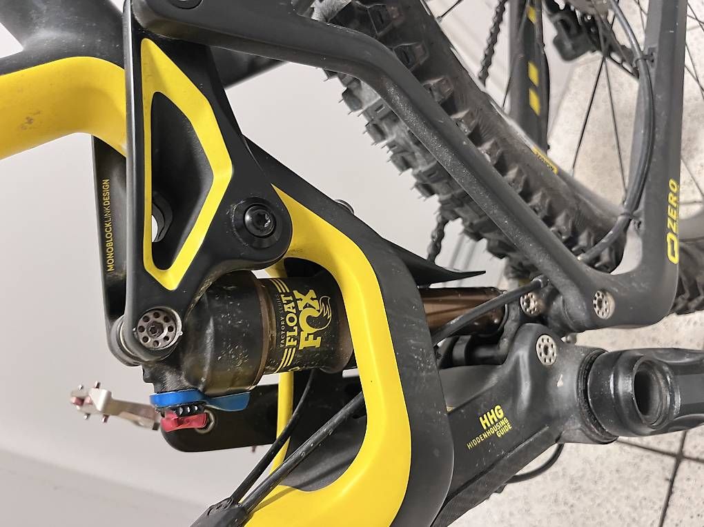 Mondraker Biciclette: Mondraker Foxy RR Full Carbon – Usato da Hombrechtikon venduto da Sziliair 2